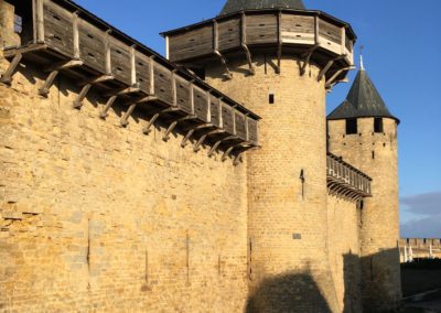 Carcassonne Château Comtal Hourds Gîte EstWest